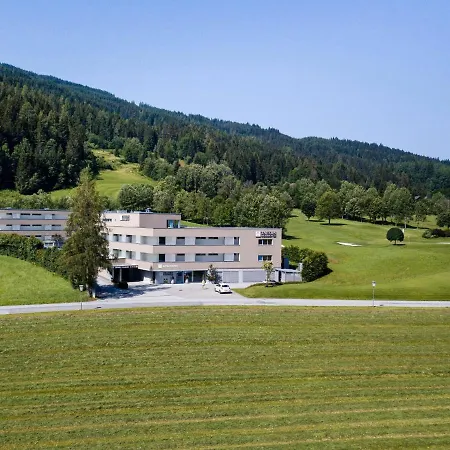아파트 Alluring In Hoeggen Near Slopes With Sauna